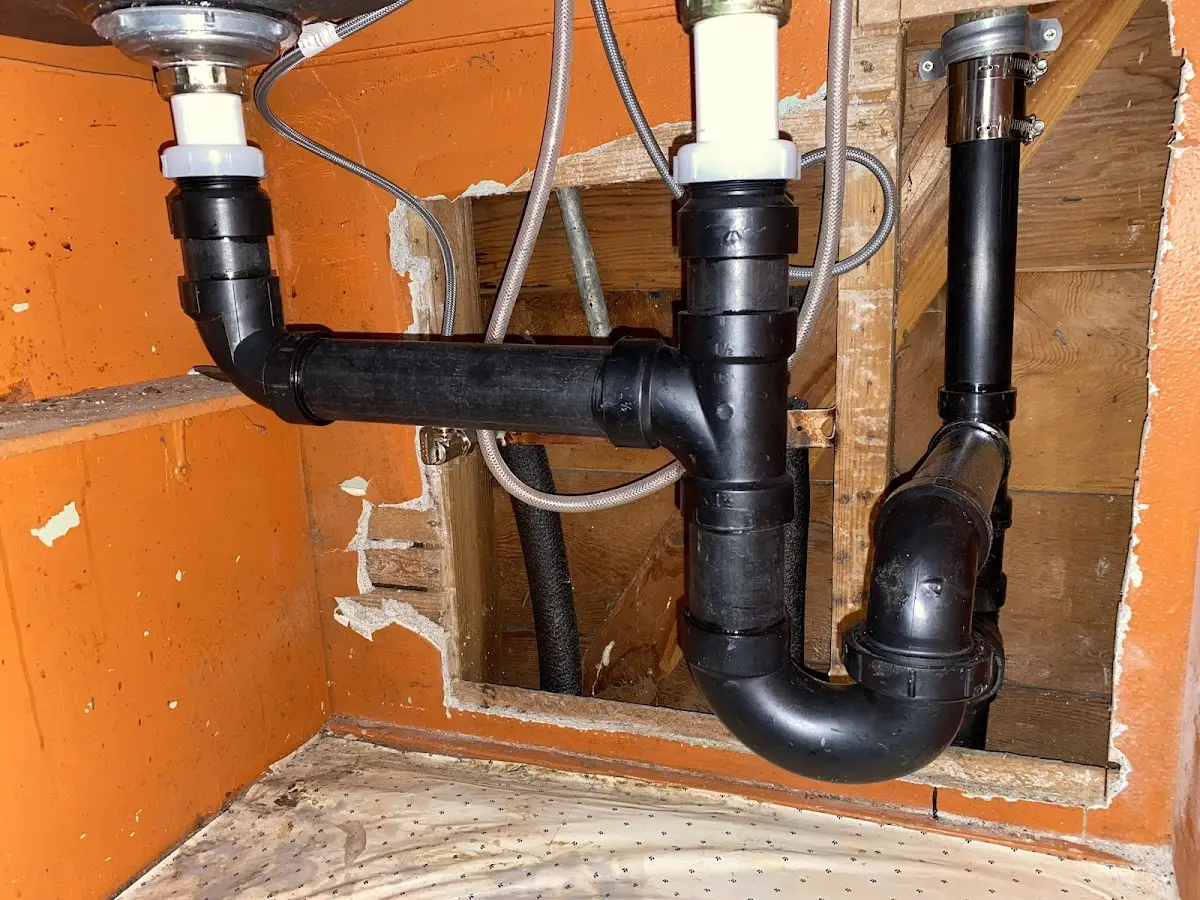 Professional Pipe Bursting equipment and tools on the job in West Bend